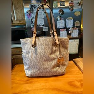 Michael Kors Dotted Monogram Canvas Coated Leather Tote Shoulderbag